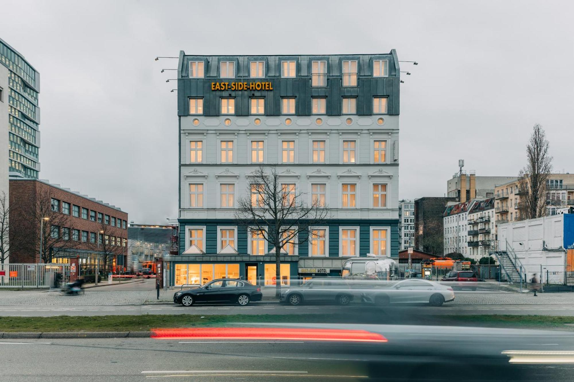 Homaris East Side Hotel Berlin Exterior photo